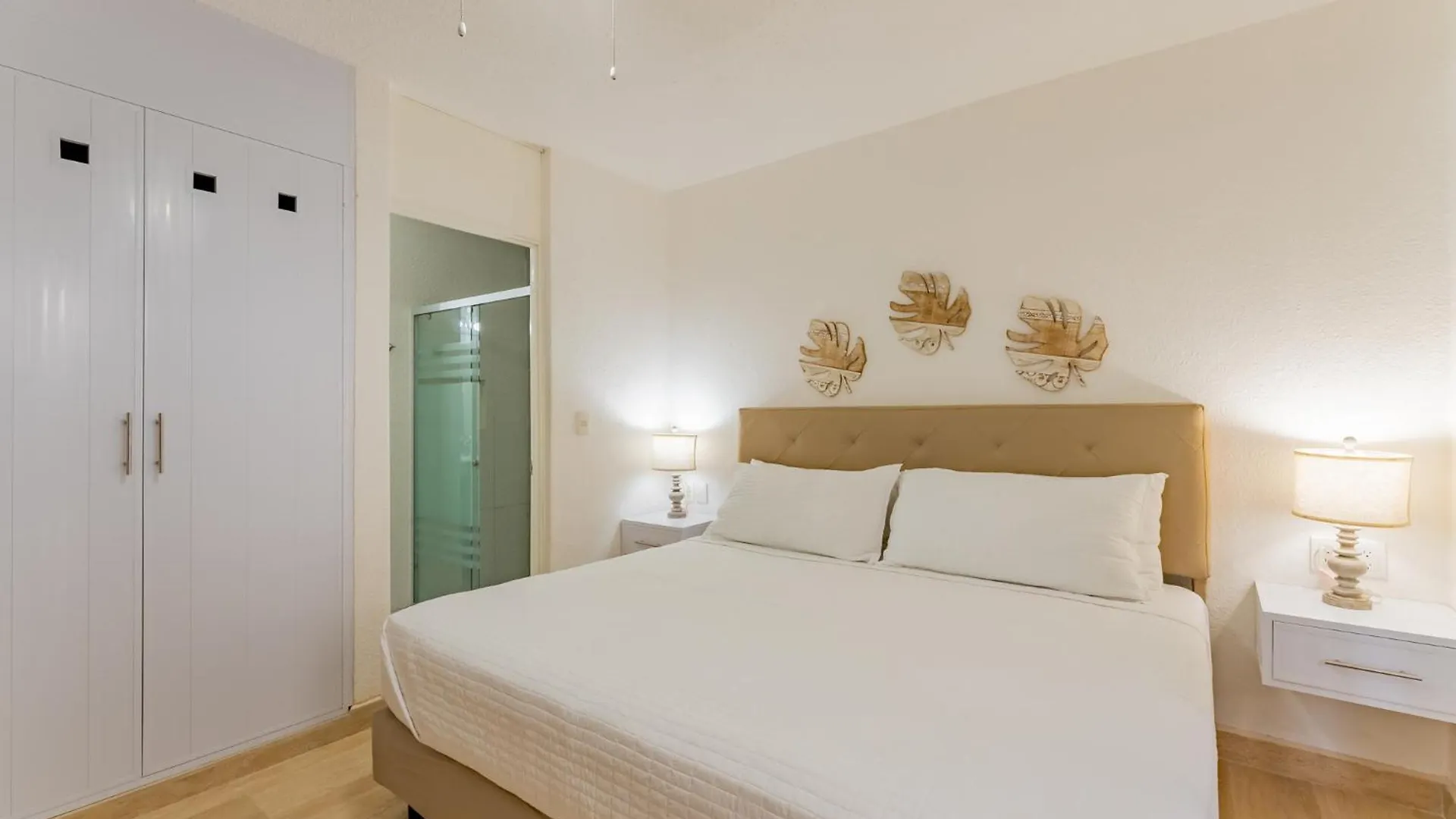Beachfront Villa 4Br Hotel Zone Cancun Mexico
