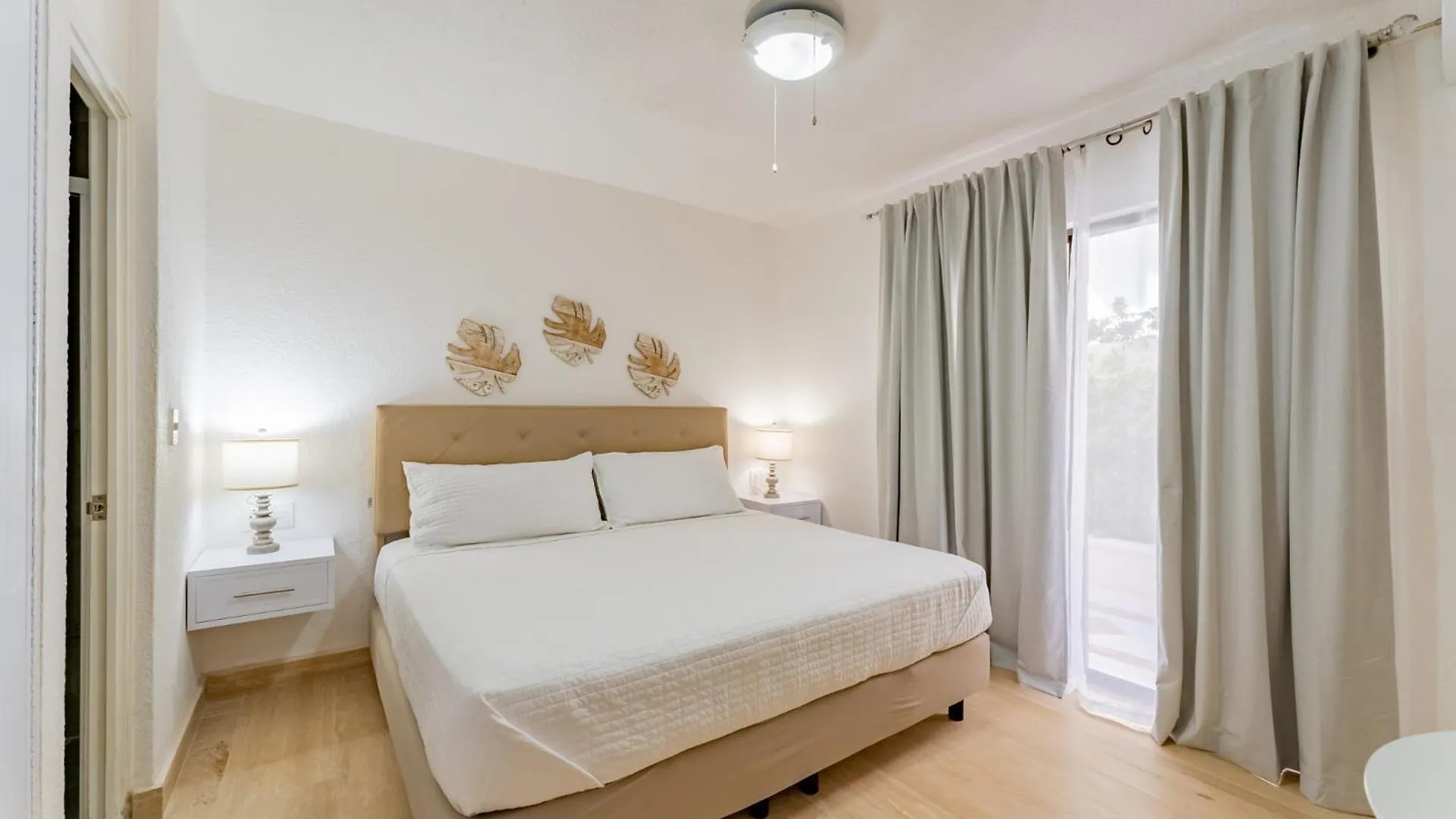 Beachfront Villa 4Br Hotel Zone Cancun