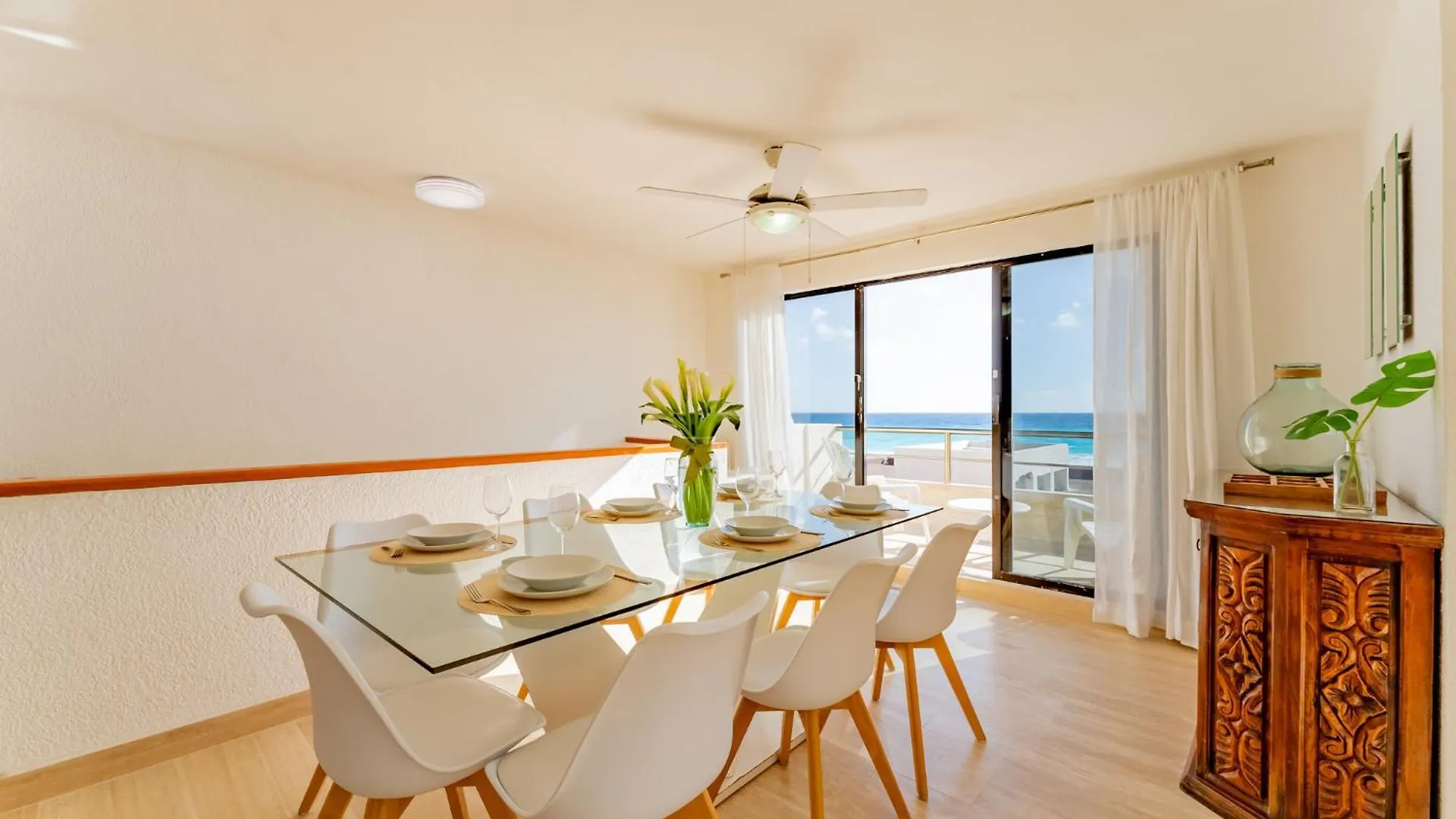 Beachfront Villa 4Br Hotel Zone Cancun Mexico