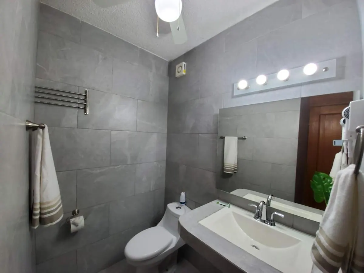 Beachfront Villa 4Br Hotel Zone Cancun
